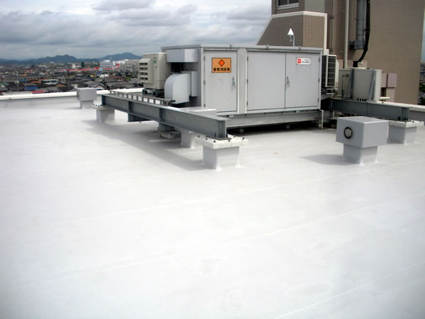 屋上防水改修完成。各フロアの屋上の防水を改修しました。